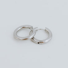 Load image into Gallery viewer, The ideal hoop for everyday.