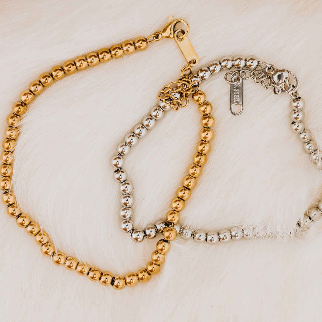 Elegant beaded bracelet