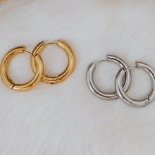 Load image into Gallery viewer, Maya Hoop Earrings | Large | Silver &amp; Gold | Vancouver, British Columbia | Koquetta Accessories &amp; Jewellery
