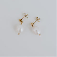 Load image into Gallery viewer, Pearly Earrings | Fresh Water Pearl | Silver and Gold | Vancouver, British Columbia | Koquetta Accessories &amp; Jewellery
